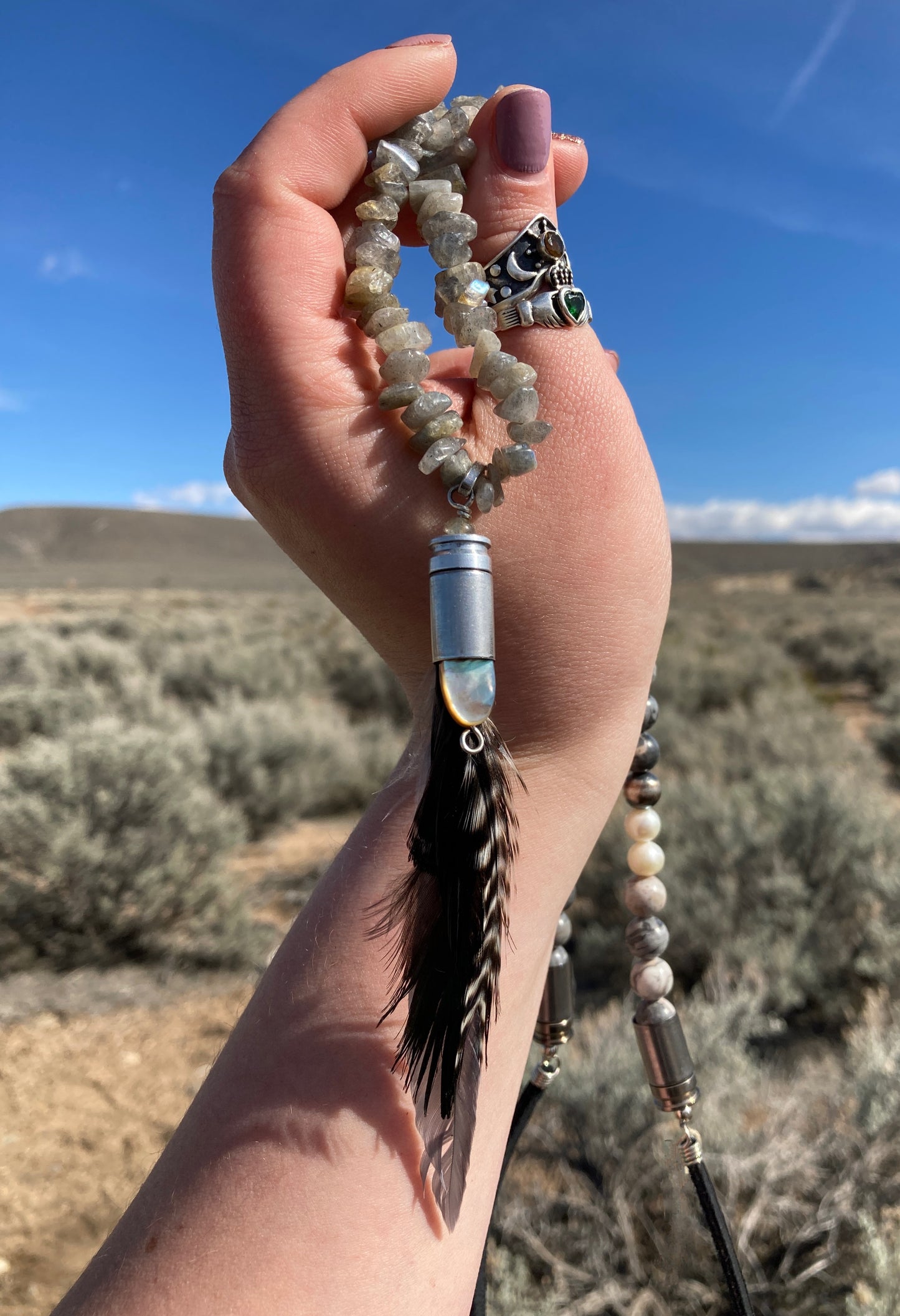 Bullet Labradorite Feather Pendant Necklace (Silver)