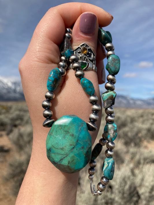 A Turquoise Chunky Nugget Necklace