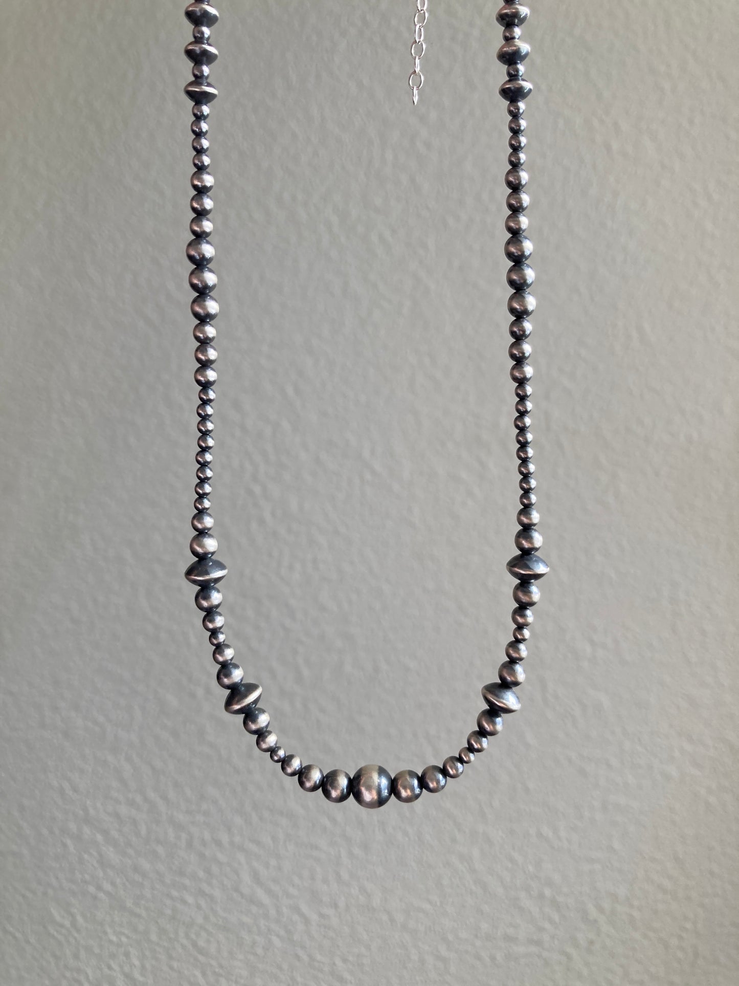 Navajo Pearl Corrugated Necklace