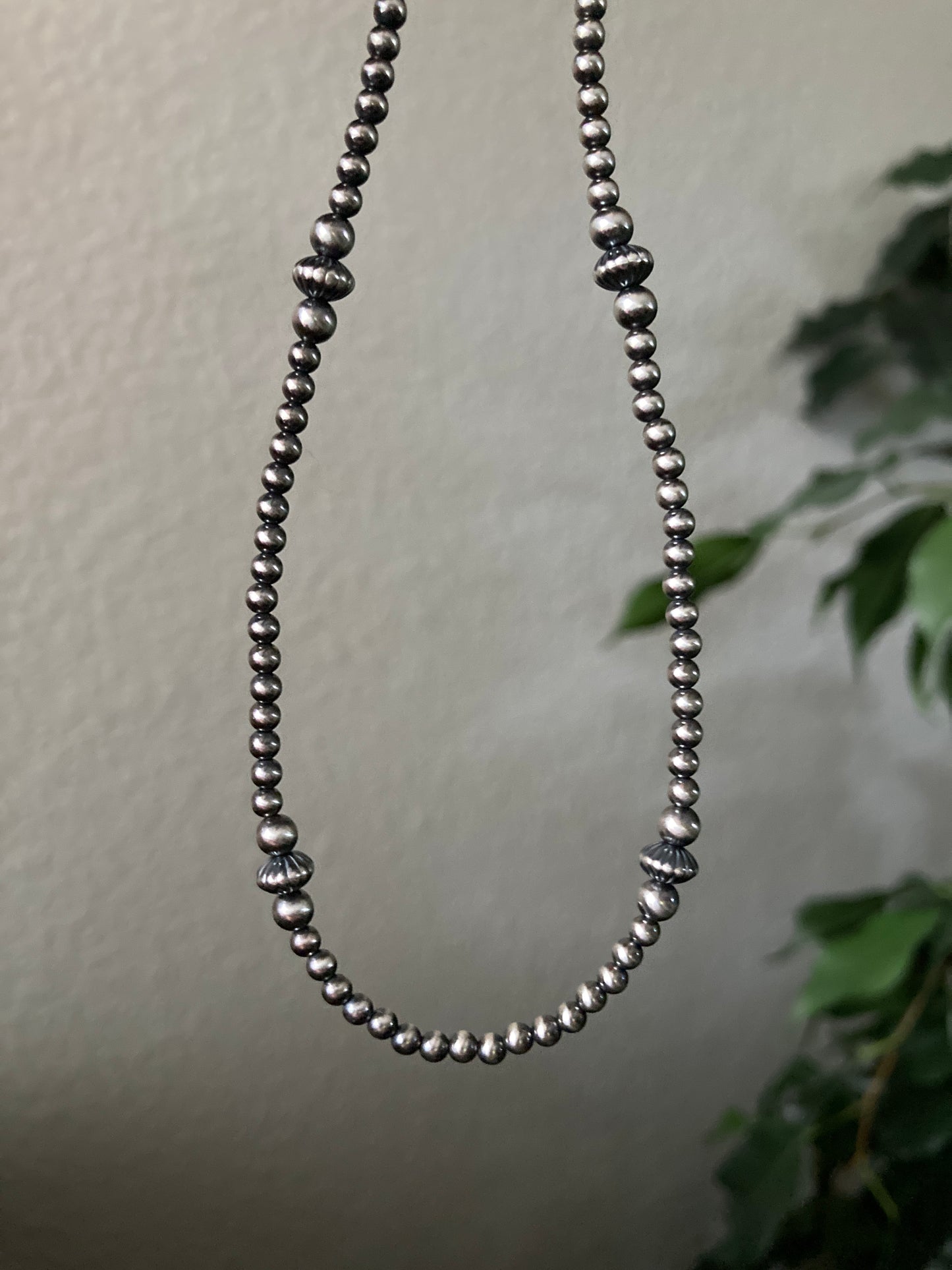 Navajo Pearl Corrugated Necklace