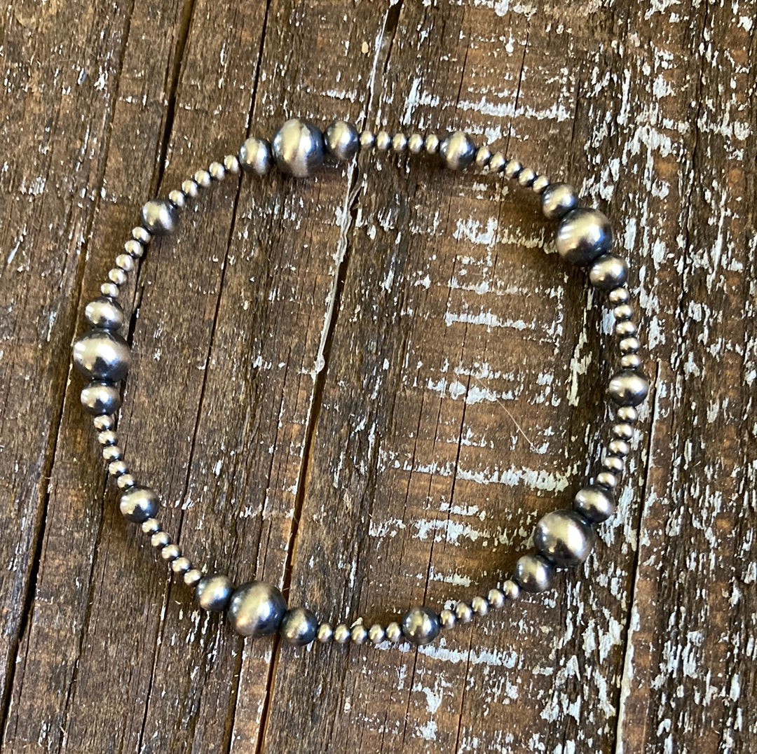 Stretchy thin Gradient Navajo Pearl Bracelet